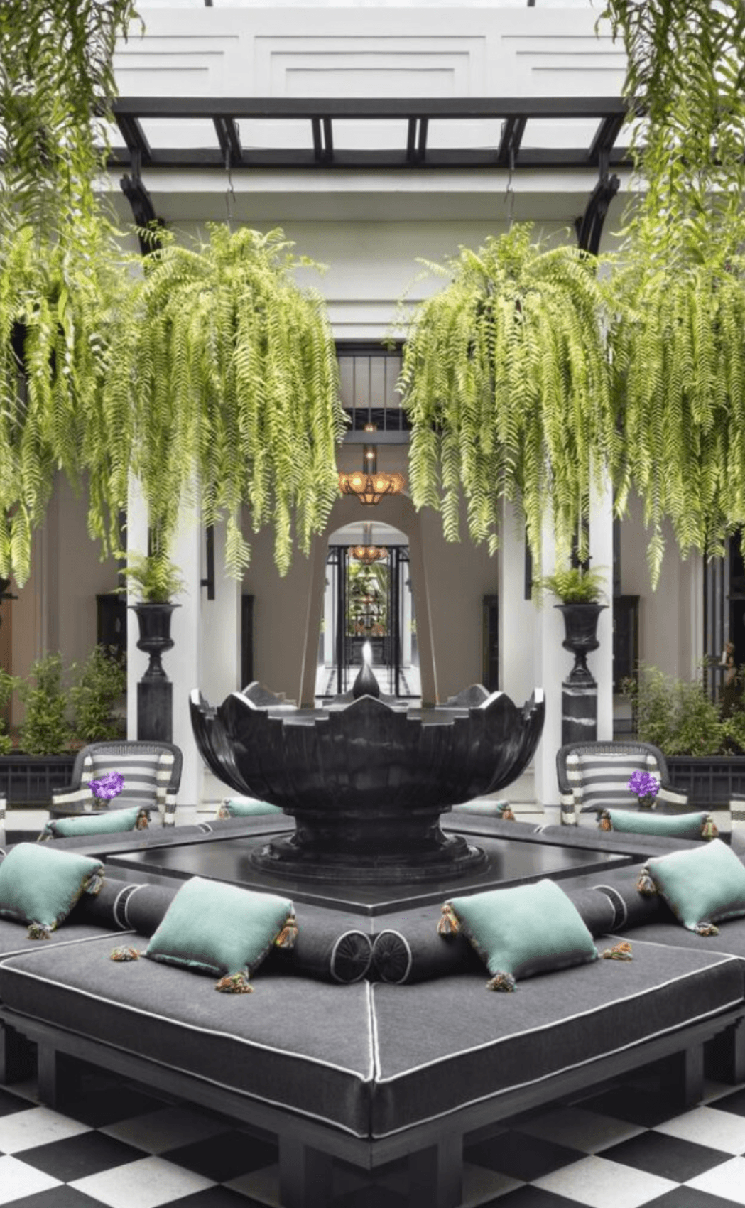 The courtyard at the Siam