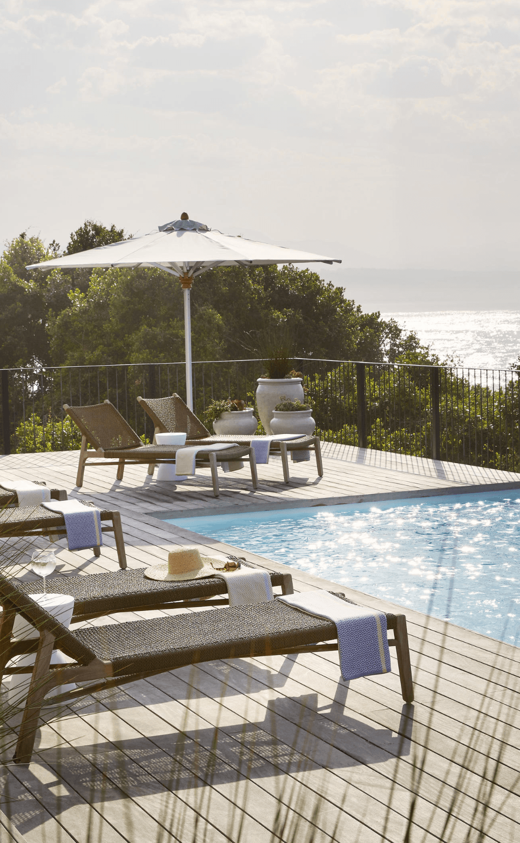 The pool and coast at Walkers Beach